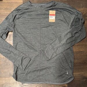 Nike Men's Gray Long Sleeve Shirt